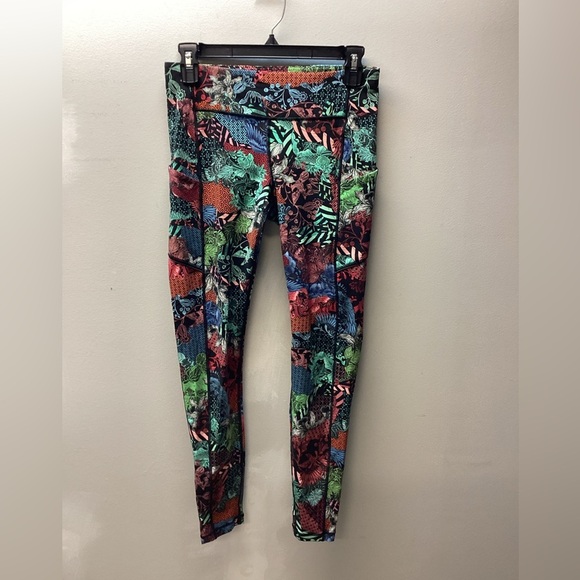 lululemon athletica Pants - Lululemon Athletica Speed Up Tight in Zen Garden